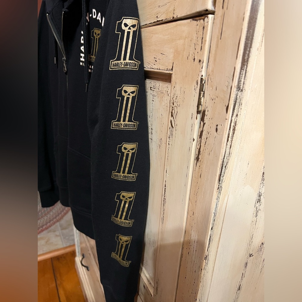WILLIE G Harley-Davidson® Willie G Ladies Milwaukee. WI MCMIII Hoodie- NWOT! 💀 - Picture 3 of 12